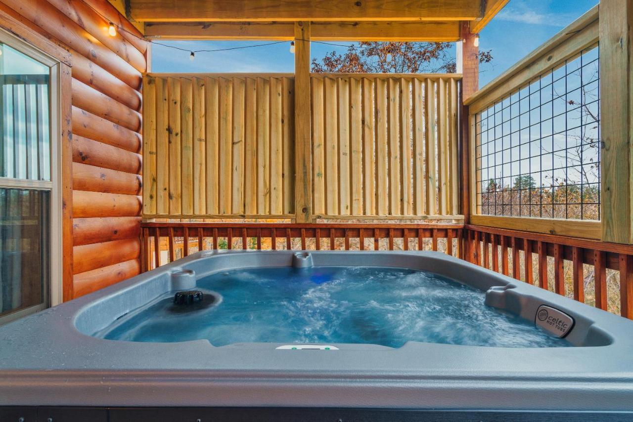 Mountains R Calling, Cozy Hideaway, King Beds, Hot-Tub, Arcade, Ev Ready Pigeon Forge Exterior foto
