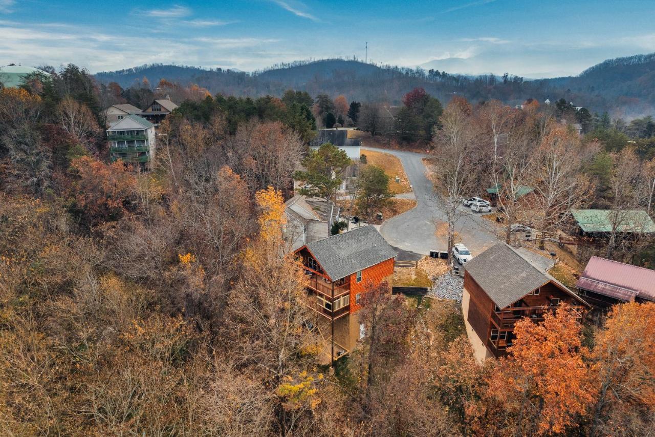 Mountains R Calling, Cozy Hideaway, King Beds, Hot-Tub, Arcade, Ev Ready Pigeon Forge Exterior foto