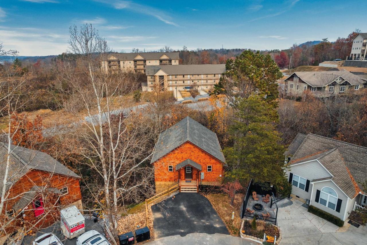 Mountains R Calling, Cozy Hideaway, King Beds, Hot-Tub, Arcade, Ev Ready Pigeon Forge Exterior foto