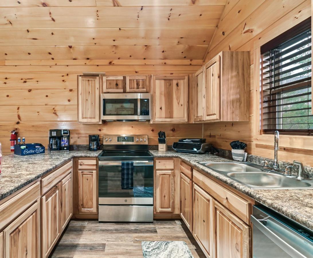 Mountains R Calling, Cozy Hideaway, King Beds, Hot-Tub, Arcade, Ev Ready Pigeon Forge Exterior foto