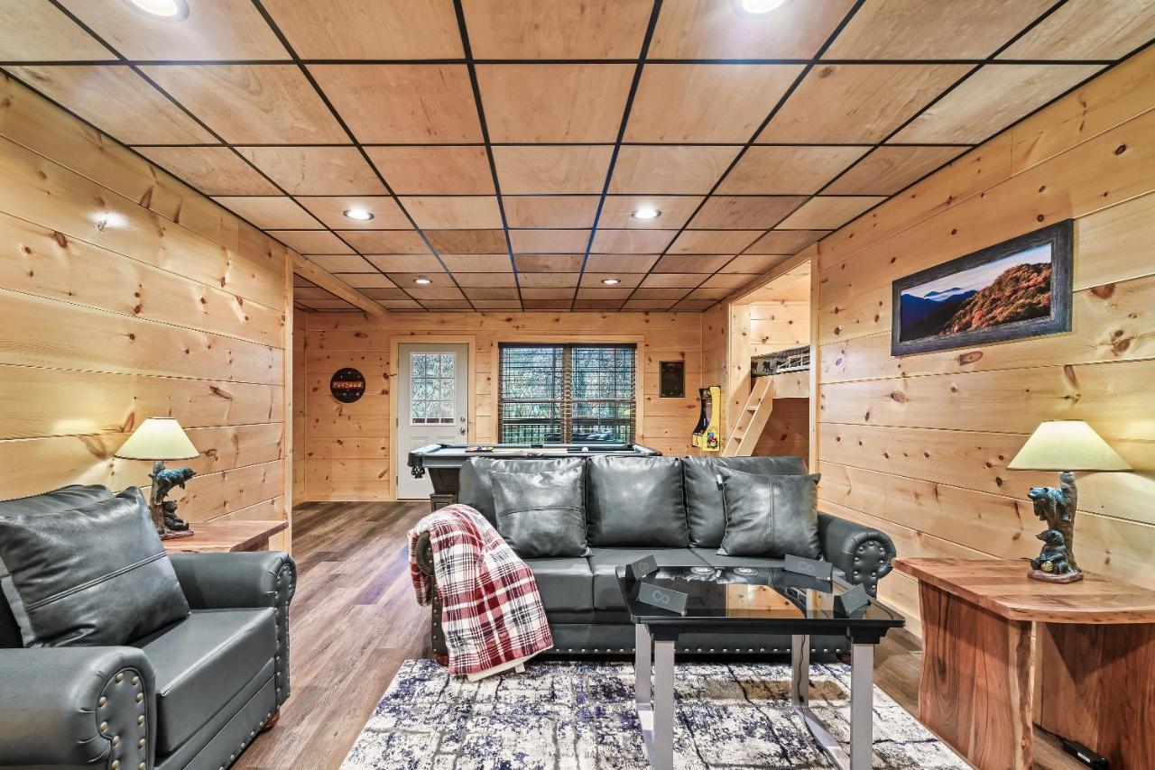 Mountains R Calling, Cozy Hideaway, King Beds, Hot-Tub, Arcade, Ev Ready Pigeon Forge Exterior foto