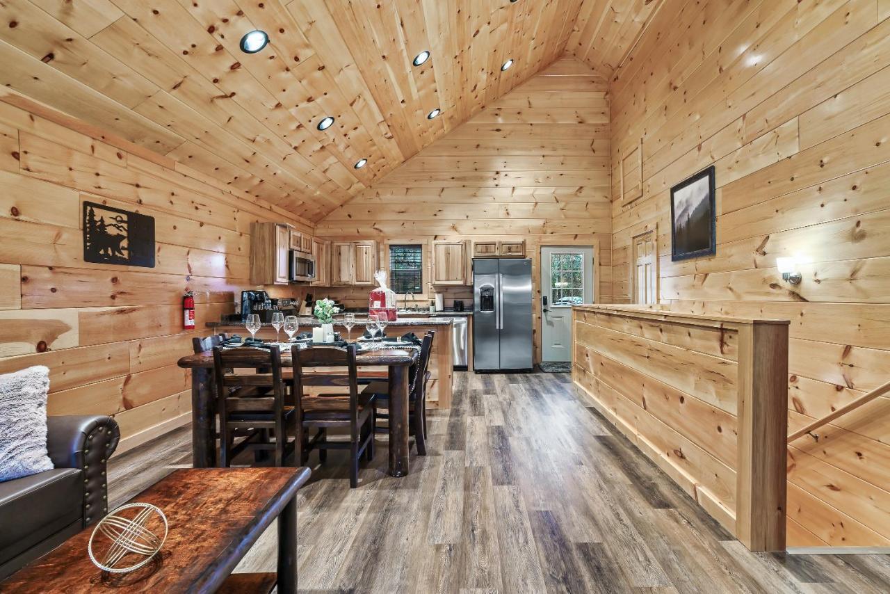 Mountains R Calling, Cozy Hideaway, King Beds, Hot-Tub, Arcade, Ev Ready Pigeon Forge Exterior foto